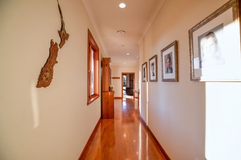 Photo of property in 116 Saint Andrews Road, Havelock North, 4130