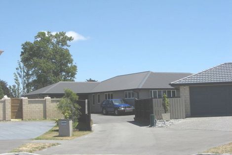 Photo of property in 11 Orewa Close, Parklands, Christchurch, 8083