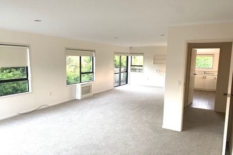 Photo of property in 1/3 Fayette Place, Te Atatu South, Auckland, 0610