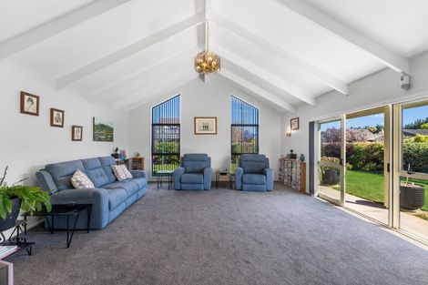 Photo of property in 150 Royal Park Drive, Parklands, Christchurch, 8083