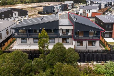 Photo of property in 4/1 Parapara Place, Albany, 0632