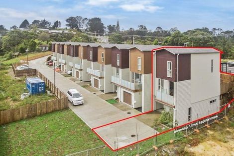 Photo of property in 1/147 Albany Highway, Unsworth Heights, Auckland, 0632