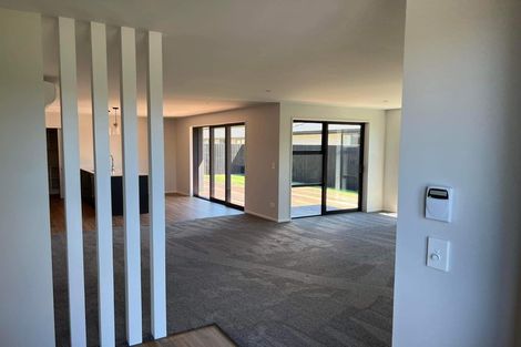 Photo of property in 10 Pierce Street, Marshland, Christchurch, 8083