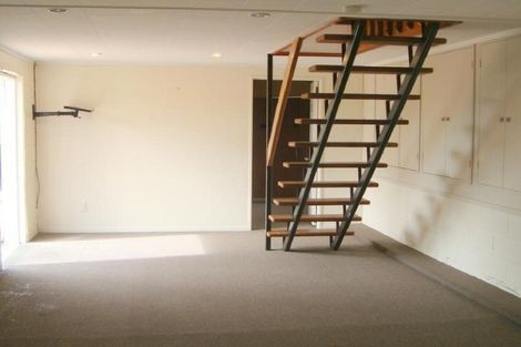 Photo of property in 89 Waimumu Road, Massey, Auckland, 0614