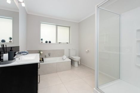 Photo of property in 3 Carex Close, Pyes Pa, Tauranga, 3112