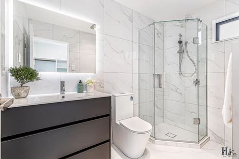 Photo of property in 42d Farringdon Street, Glen Innes, Auckland, 1072