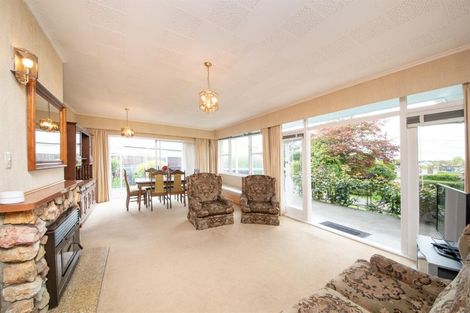 Photo of property in 197 Bridge Street, Bulls, 4818