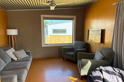 Photo of property in 22 Babbacombe Avenue, Otaki Beach, Otaki, 5512