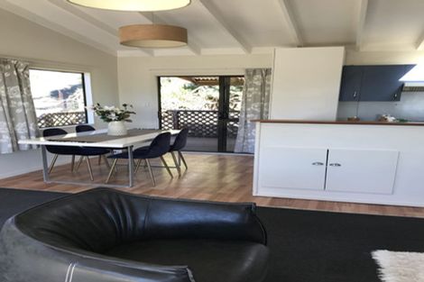 Photo of property in 2/113 Manuka Road, Bayview, Auckland, 0629