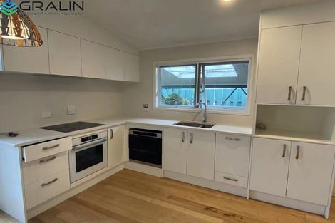 Photo of property in 9 Stanaway Street, Hillcrest, Auckland, 0627