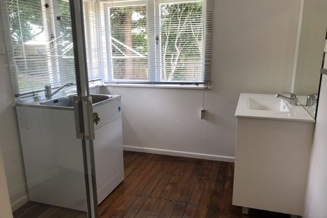 Photo of property in 31 Rosella Road, Mangere East, Auckland, 2024