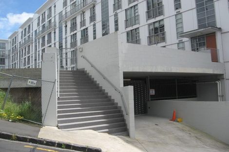 Photo of property in Q-central 44-58 Apartments, 2a/46 Liverpool Street, Auckland Central, Auckland, 1010