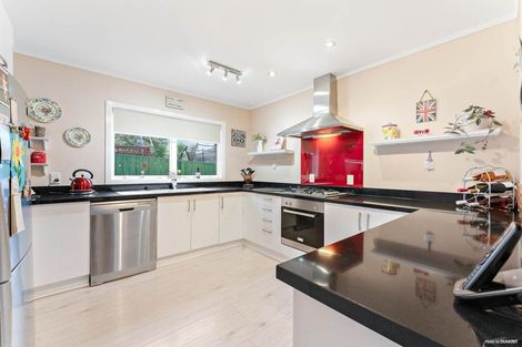 Photo of property in 39 Gills Road, Bucklands Beach, Auckland, 2014