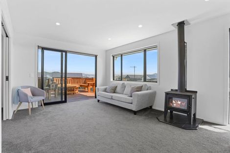 Photo of property in 14 Uku Way, Wharewaka, Taupo, 3330