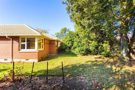 Photo of property in 340 Memorial Avenue, Burnside, Christchurch, 8053