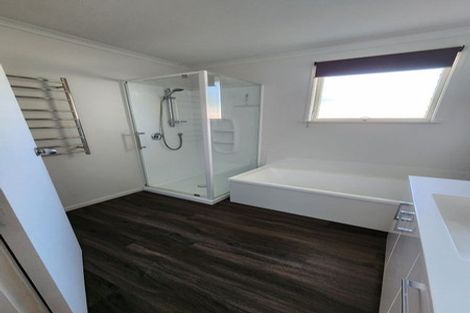 Photo of property in 23 Lipscombe Crescent, Havelock North, 4130