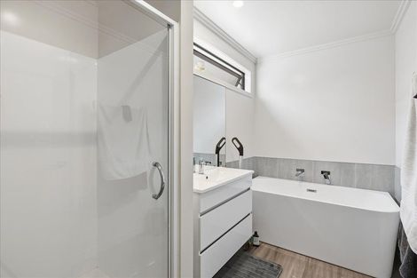 Photo of property in 103 Awataha Crescent, Pyes Pa, Tauranga, 3110