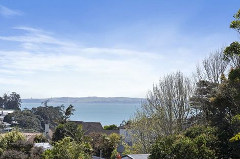 Photo of property in 13 Evelyn Road, Cockle Bay, Auckland, 2014