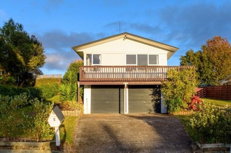 Photo of property in 8 Browning Crescent, Owhata, Rotorua, 3010