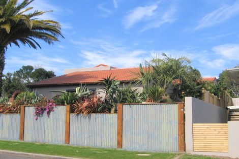 Photo of property in 32 Crescent Road, Otumoetai, Tauranga, 3110
