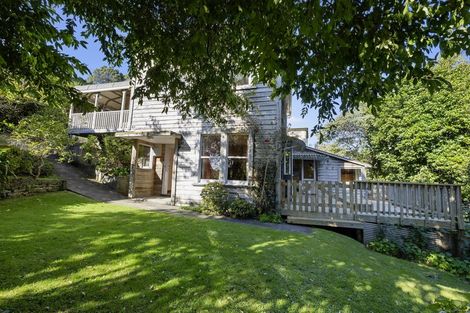 Photo of property in 44 Carrington Street, Lower Vogeltown, New Plymouth, 4310