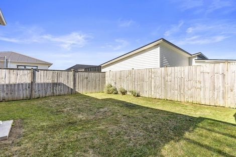 Photo of property in 24 Holcroft Street, Papakura, 2110