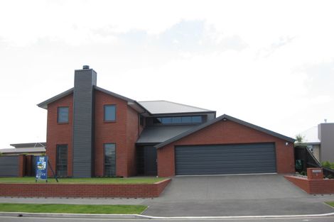 Photo of property in 3 Foresters Crescent, Parklands, Christchurch, 8083