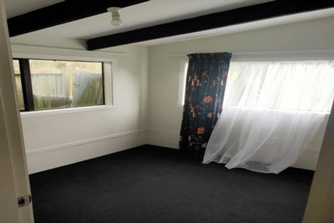 Photo of property in 83 Norfolk Crescent, Otaki Beach, Otaki, 5512