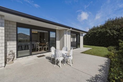 Photo of property in 5 Bryan Gallagher Place, Welcome Bay, Tauranga, 3175
