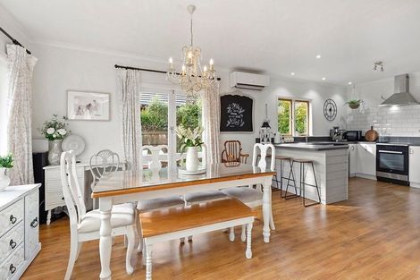 Photo of property in 49 Princes Street, Cambridge, 3434