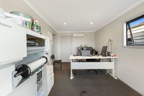 Photo of property in 21 Talbot Street, East Gore, Gore, 9710