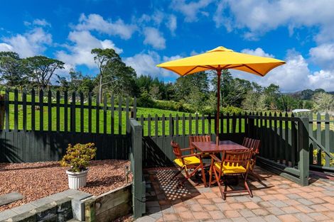 Photo of property in 48 View Ridge Drive, Ranui, Auckland, 0612