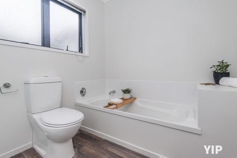 Photo of property in 28 Cheetwood Street, Churton Park, Wellington, 6037