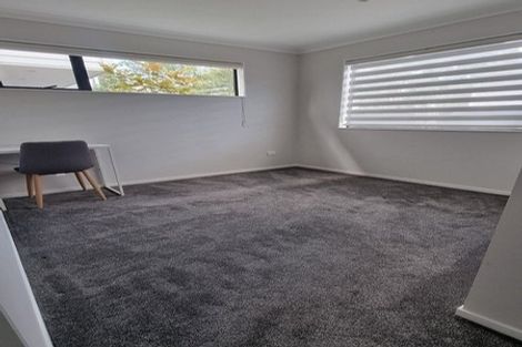 Photo of property in 320c Royal Road, Massey, Auckland, 0614