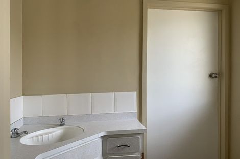 Photo of property in 3 Nile Road, Kelston, Auckland, 0602