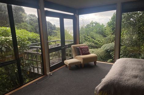 Photo of property in 14 Marama Terrace, Eastbourne, Lower Hutt, 5013