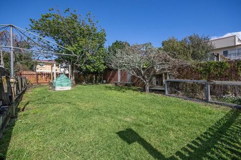 Photo of property in 1 Whimp Avenue, Onerahi, Whangarei, 0110