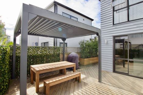 Photo of property in 20 Greenfinch Road, Hobsonville, Auckland, 0616