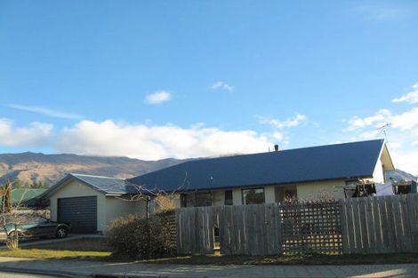 Photo of property in 22 Kings Drive, Wanaka, 9305