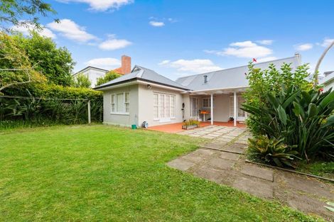 Photo of property in 232 Lake Road, Hauraki, Auckland, 0622