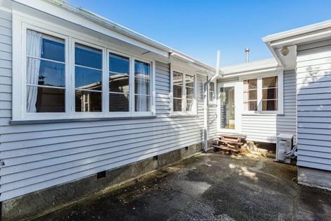 Photo of property in 15 Kiriwai Road, Paremata, Porirua, 5024