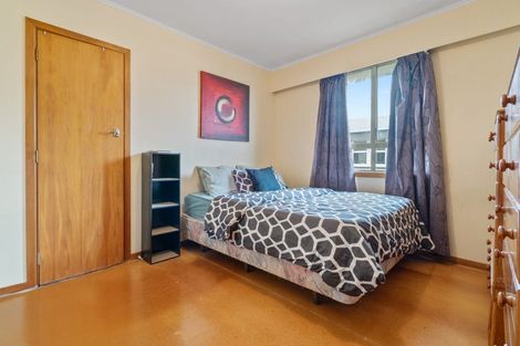 Photo of property in 11 Cargill Street, Papakura, 2110