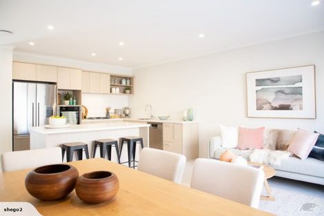 Photo of property in 8 Pepene Avenue, Takanini, 2112