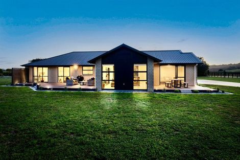 Photo of property in 382a Tuakau Road, Buckland, Pukekohe, 2677