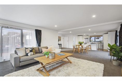 Photo of property in 25 Stackhouse Avenue, Bishopdale, Christchurch, 8053