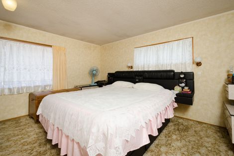 Photo of property in 46 Matuhi Rise, Henderson, Auckland, 0612