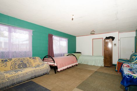 Photo of property in 46 Matuhi Rise, Henderson, Auckland, 0612