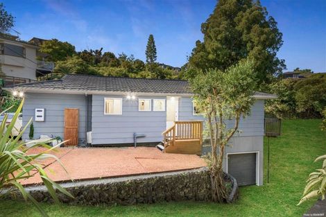 Photo of property in 8 Limmer Place, Browns Bay, Auckland, 0632
