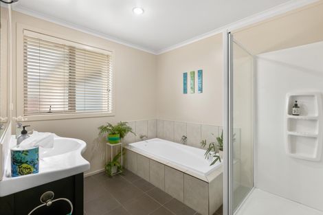 Photo of property in 76 Stirling Drive, Morrinsville, 3300