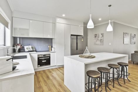 Photo of property in 5 Deol Drive, Pukekohe, 2120